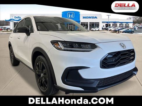 New 2026 Honda HR-V Sport image 1