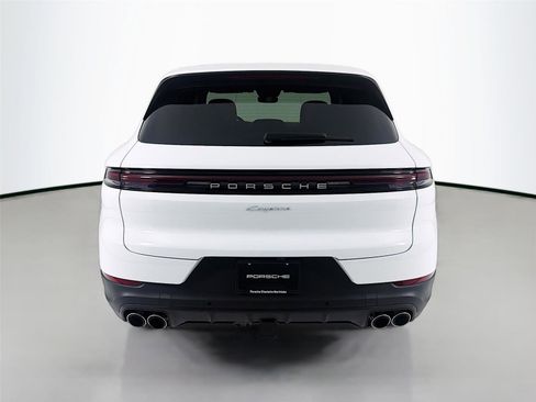 New 2026 Porsche Cayenne image 25