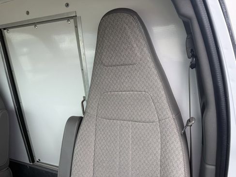 Used 2017 Chevrolet Express 3500 Work Van image 23