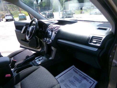 Used 2016 Subaru Forester 2.5i Premium w/ All-Weather Package image 24