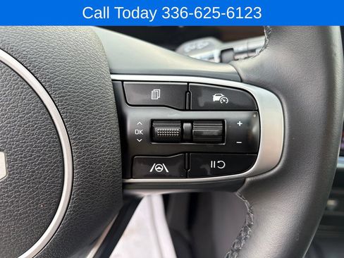 Used 2023 Kia Sportage X-Line w/ X-Line Premium Package AWD/4WD image 16