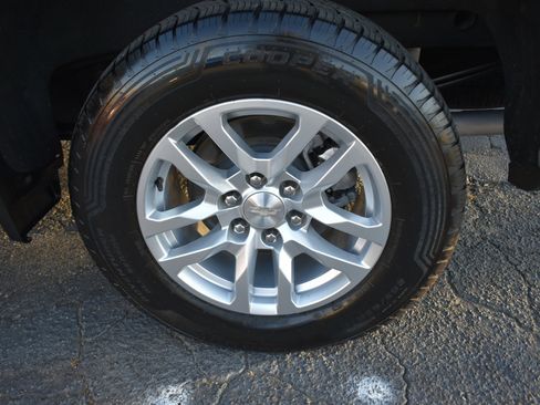 Used 2019 Chevrolet Silverado 1500 LT w/ All-Star Edition image 37