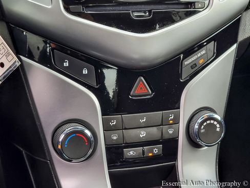 Used 2014 Chevrolet Cruze LT w/ All-Star Edition FWD image 19