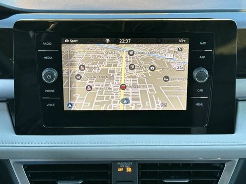 New 2026 Volkswagen Taos SEL image 23