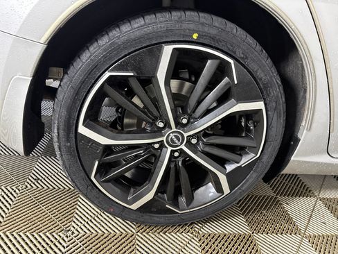 Used 2023 Nissan Altima 2.5 SR w/ SR Premium Package FWD image 34