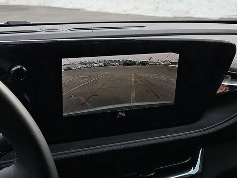 Certified 2024 Buick Envista Preferred w/ Convenience I Package image 17