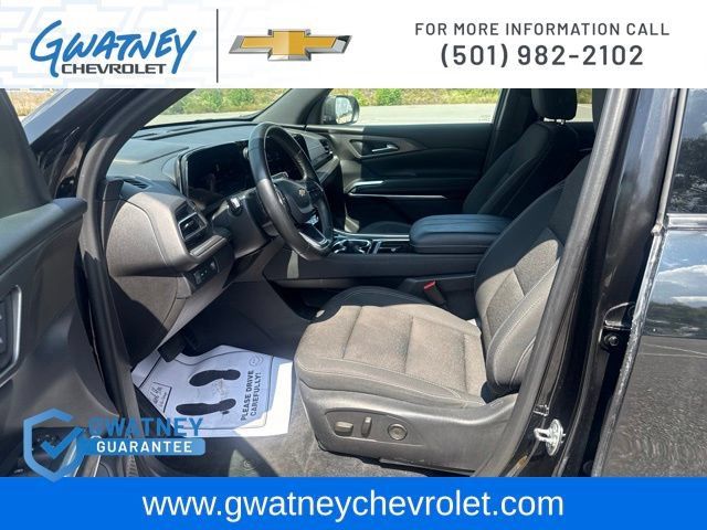 Used 2024 Chevrolet Traverse LT FWD image 30