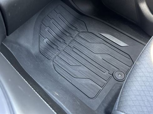 Used 2024 GMC Yukon SLE w/ LPO, Floor Liner Package image 35