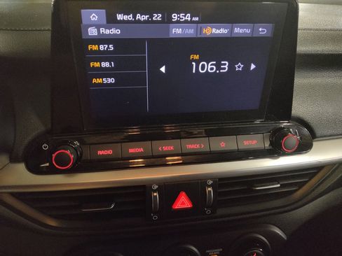 Used 2022 Kia Forte LXS FWD image 25