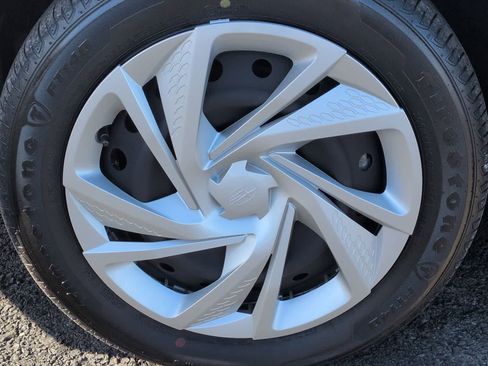 Certified 2024 Subaru Impreza 2.0i image 14