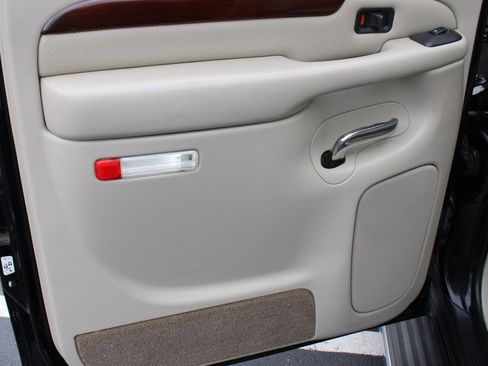 Used 2003 Cadillac Escalade EXT AWD/4WD image 15