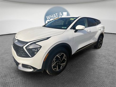 Certified 2023 Kia Sportage LX image 8