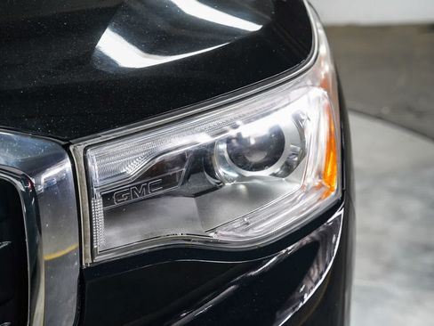 Used 2017 GMC Acadia SLT FWD image 7