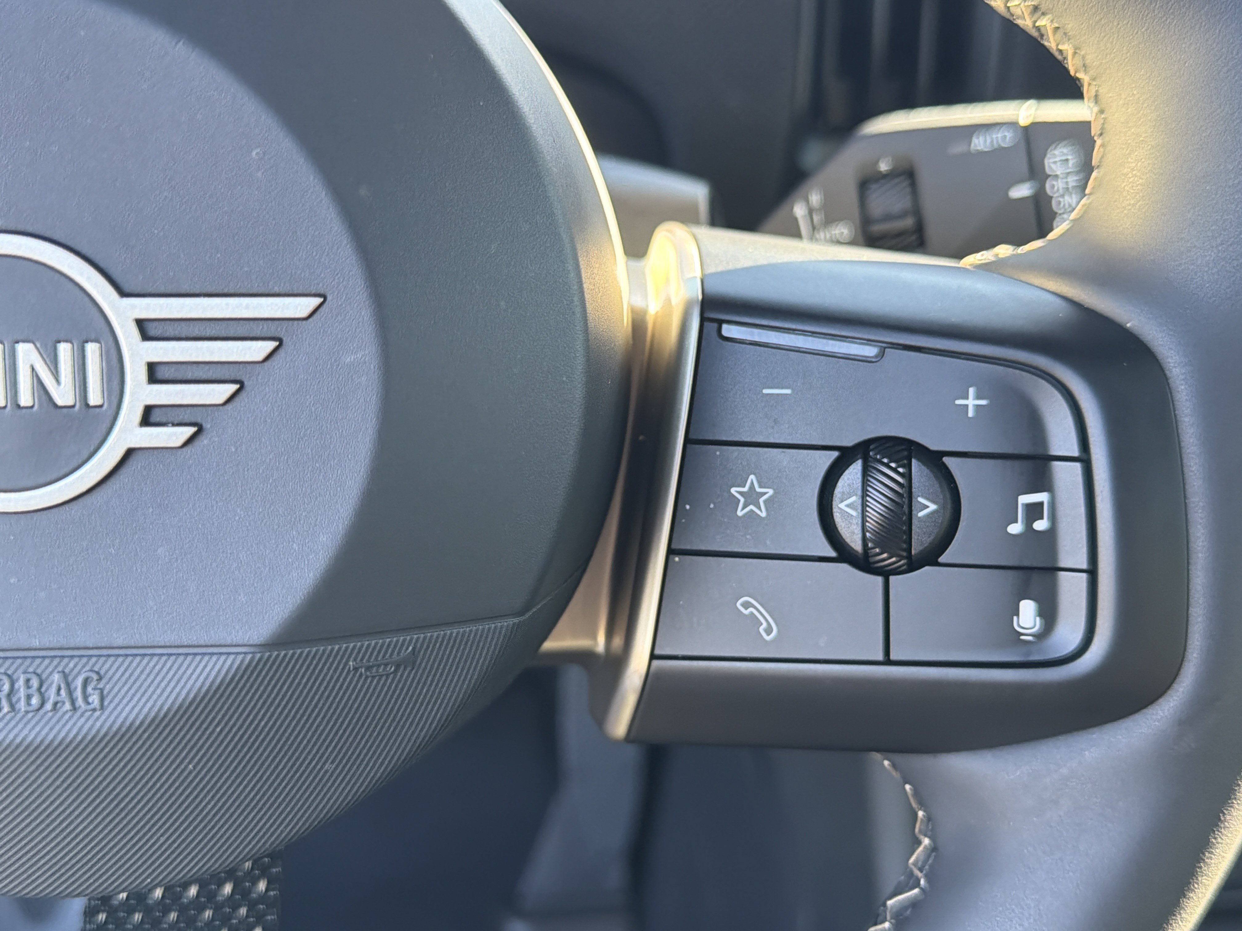 Used 2026 MINI Cooper S FWD image 31