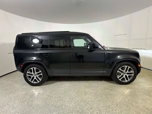 Used 2020 Land Rover Defender 110 HSE AWD/4WD image 6