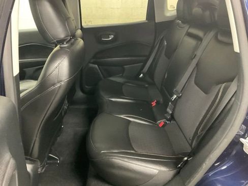 Used 2020 Jeep Compass Latitude w/ Cold Weather Group AWD/4WD image 14