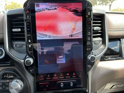 New 2026 RAM 1500 Laramie AWD/4WD image 29