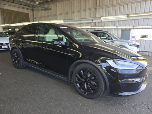 Used 2023 Tesla Model X Plaid image 3