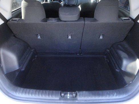 Used 2020 Kia Soul S image 11