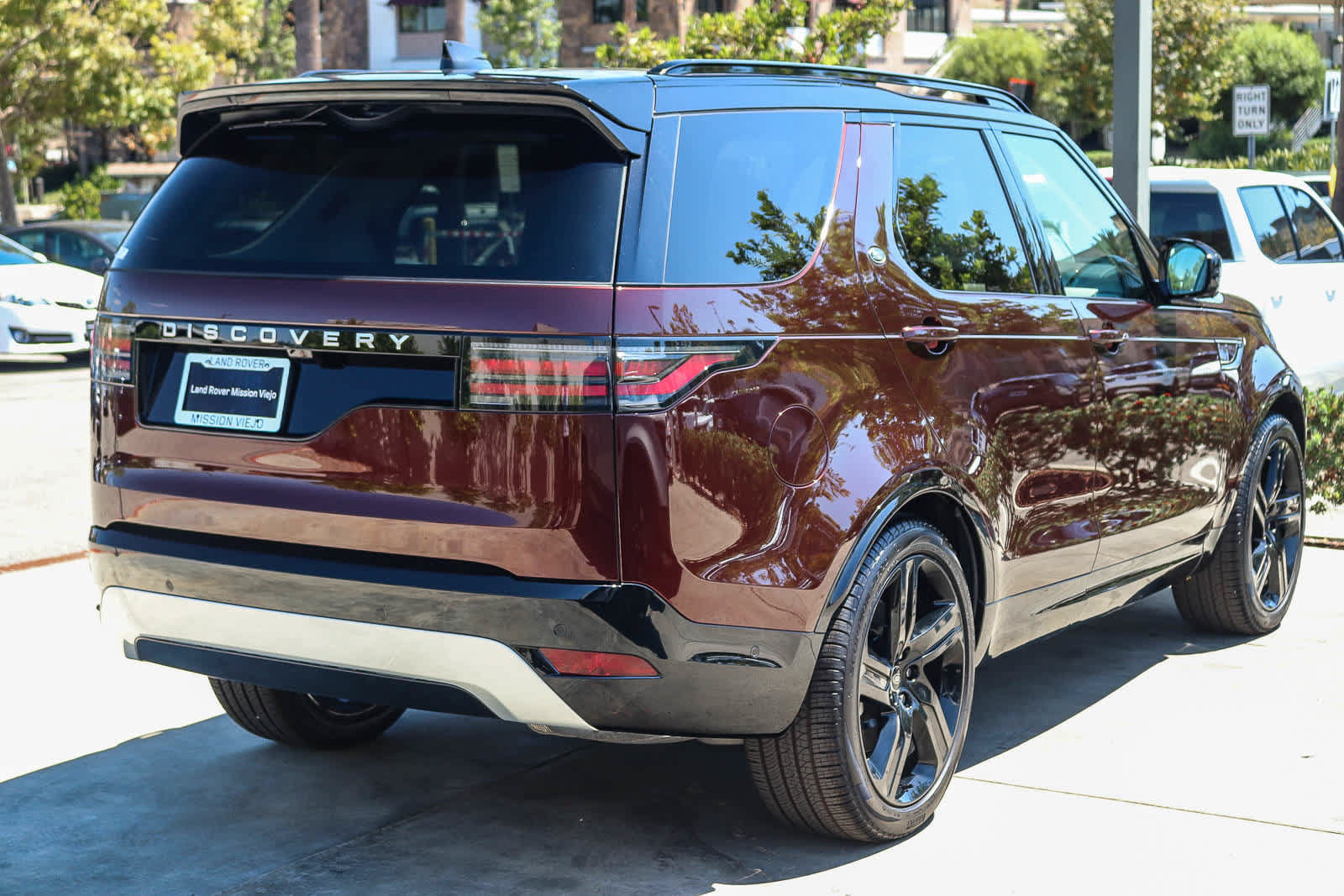 New 2026 Land Rover Discovery Limited Edition AWD/4WD image 5