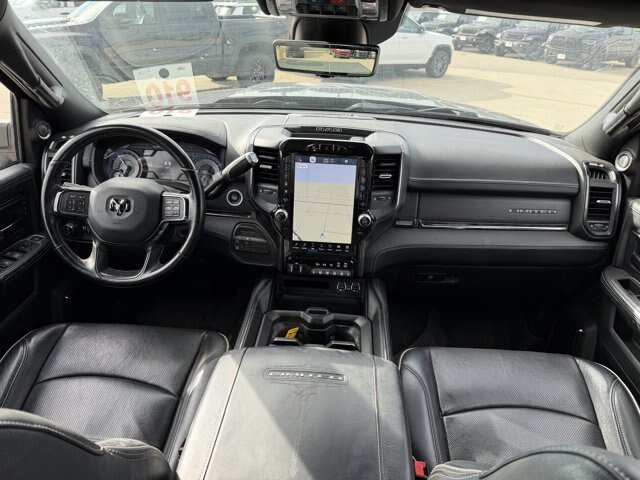 Used 2022 RAM 3500 Limited AWD/4WD image 2
