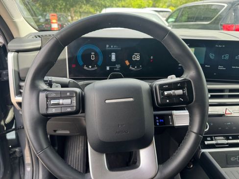 Used 2025 Hyundai Santa Fe SEL image 29