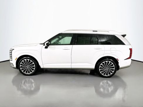 Certified 2026 Hyundai Palisade Calligraphy FWD image 8