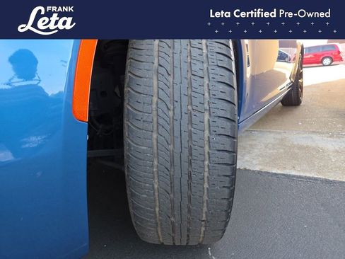 Used 2023 Chrysler 300 Touring w/ Sport Appearance Package image 30