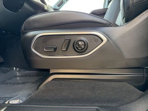 New 2026 Jeep Grand Wagoneer Limited AWD/4WD image 9