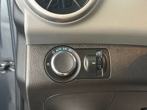 Used 2015 Chevrolet Sonic LT FWD image 11