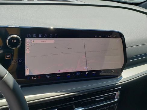 New 2026 Chevrolet Traverse LT w/ Sun and Wheel Package AWD/4WD image 29