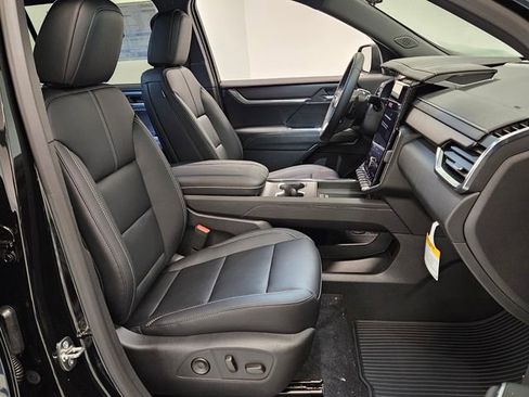 New 2026 GMC Acadia Elevation w/ Elevation Premium Package image 15