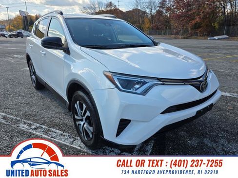 Used 2018 Toyota RAV4 LE w/ All Weather Liner Package image 7