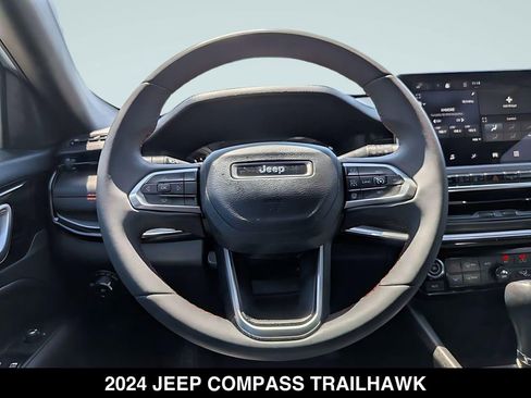 Certified 2024 Jeep Compass Trailhawk AWD/4WD image 15