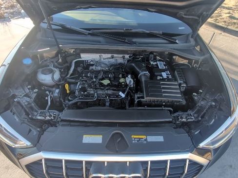 Used 2023 Audi Q3 2.0T Premium image 33