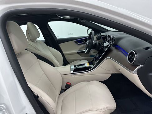 Used 2025 Mercedes-Benz C 300 Sedan image 27