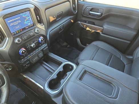 Used 2022 GMC Sierra 3500 Denali image 27