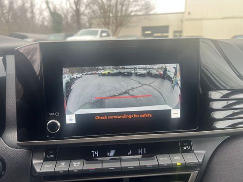 Used 2025 Toyota Camry LE image 17