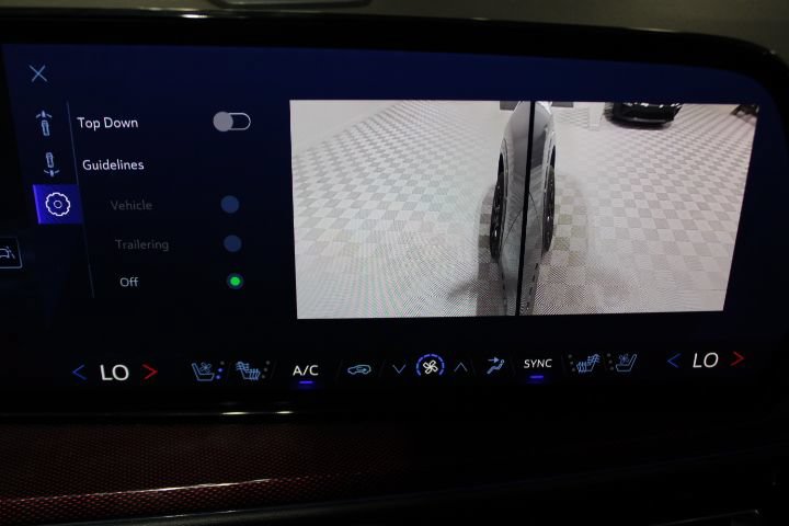 Used 2025 Chevrolet Traverse RS AWD/4WD image 62