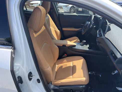 Used 2025 Lexus UX 300h AWD w/ Cold Area Package image 26