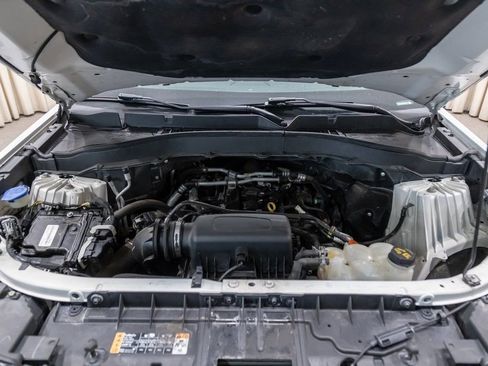 Used 2021 Ford Explorer XLT w/ Equipment Group 202A image 26