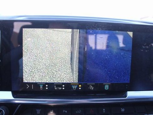 Used 2025 Chevrolet Silverado 2500 High Country w/ Technology Package image 37