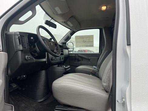 New 2025 Chevrolet Express 3500 w/ Driver Convenience Package image 10