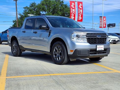 Used 2024 Ford Maverick XLT FWD image 3