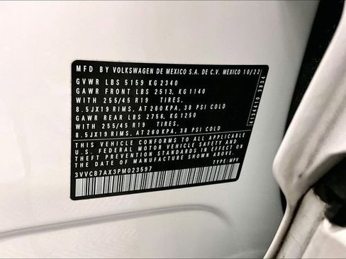 Used 2023 Volkswagen Tiguan SE R-Line FWD image 40