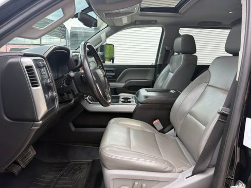 Used 2018 Chevrolet Silverado 2500 LTZ w/ Midnight Edition AWD/4WD image 11