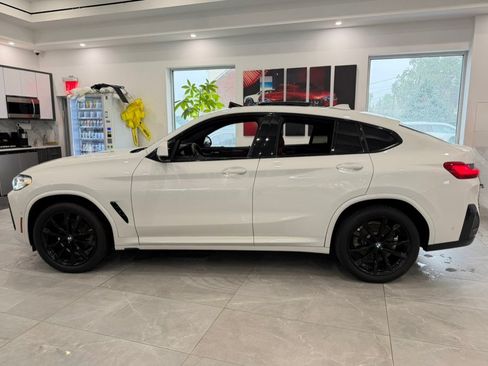 Used 2023 BMW X4 xDrive30i w/ M Sport Package AWD/4WD image 5