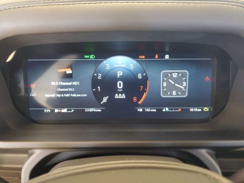 Certified 2025 Land Rover Defender 110 AWD/4WD image 18