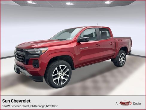 Certified 2023 Chevrolet Colorado Z71 w/ Z71 Convenience Package 2 AWD/4WD image 1