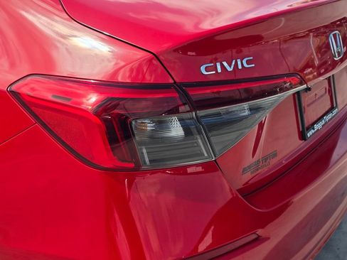 Used 2023 Honda Civic Sport image 10